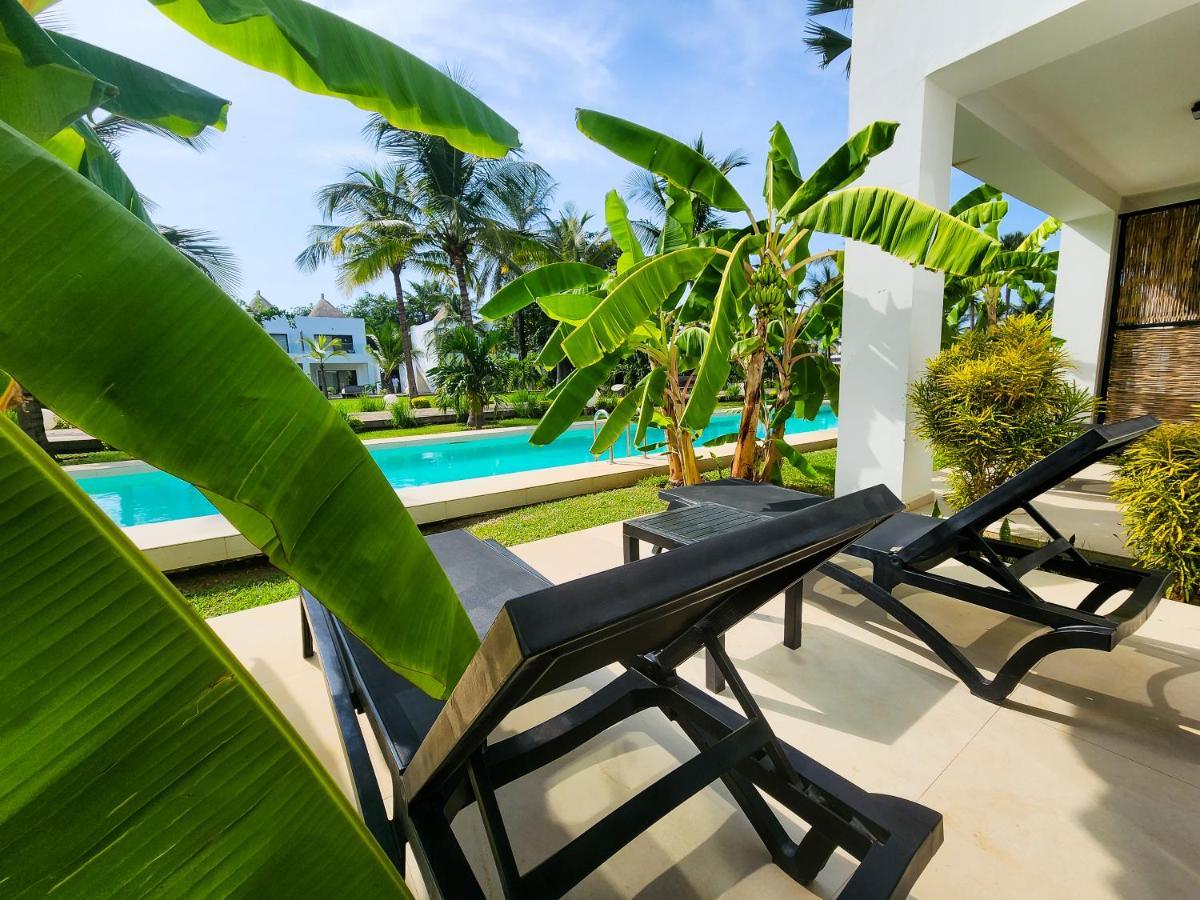 Kalimba Beach Resort (Adults Only) Kotu Exterior foto